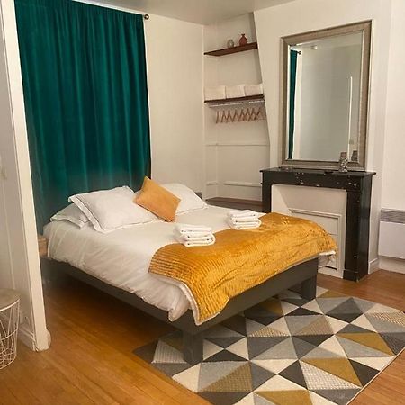 Jolie Appartement A Paris Exteriör bild